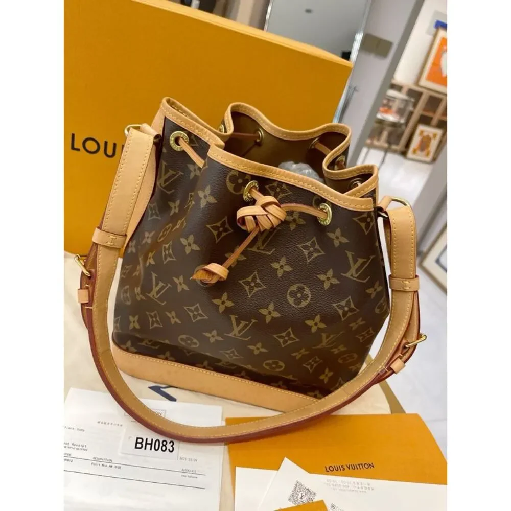 Louis Vuitton Women Pre-Loved Bag Very Good Condition
